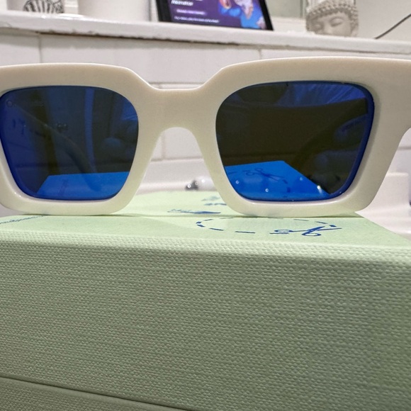 Brand new, authentic Off White beach sunglasses. - Picture 3 of 9